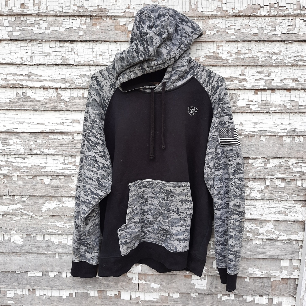 Men's Black & Gray Camo Hooded Pullover Sweatshirt